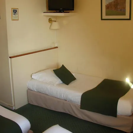 Hotel Iena 2*